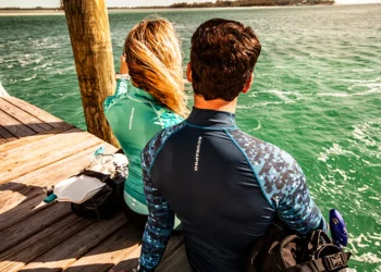 Women’s Rash Guard Styles for Diving, Snorkeling, and Active Water Sports