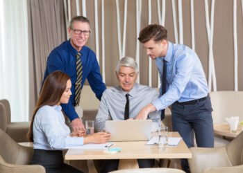 FAQs Answered By a Company Formation Consultant In Dubai: 2025 Edition 